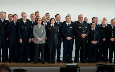 Große Feierstunde zum Abschluss der Ausbildung für den höheren feuerwehrtechnischen Dienst am IdF NRW